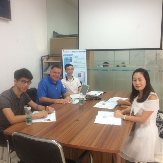 海外客戶與正航儀器業(yè)務(wù)對紫外線加速耐候試驗機進(jìn)行了深入的交流